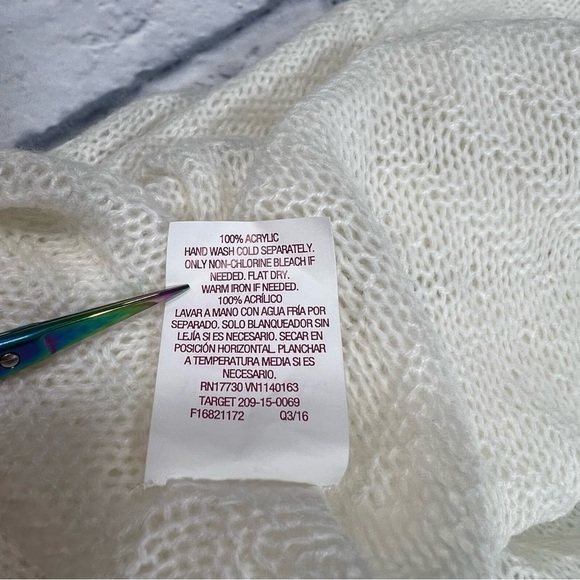 Wrap with arm holes NEW - Picture 8 of 8